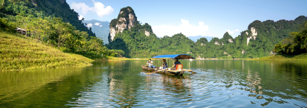 TRAVEL & TOURISM - TIMESUP MARKETING